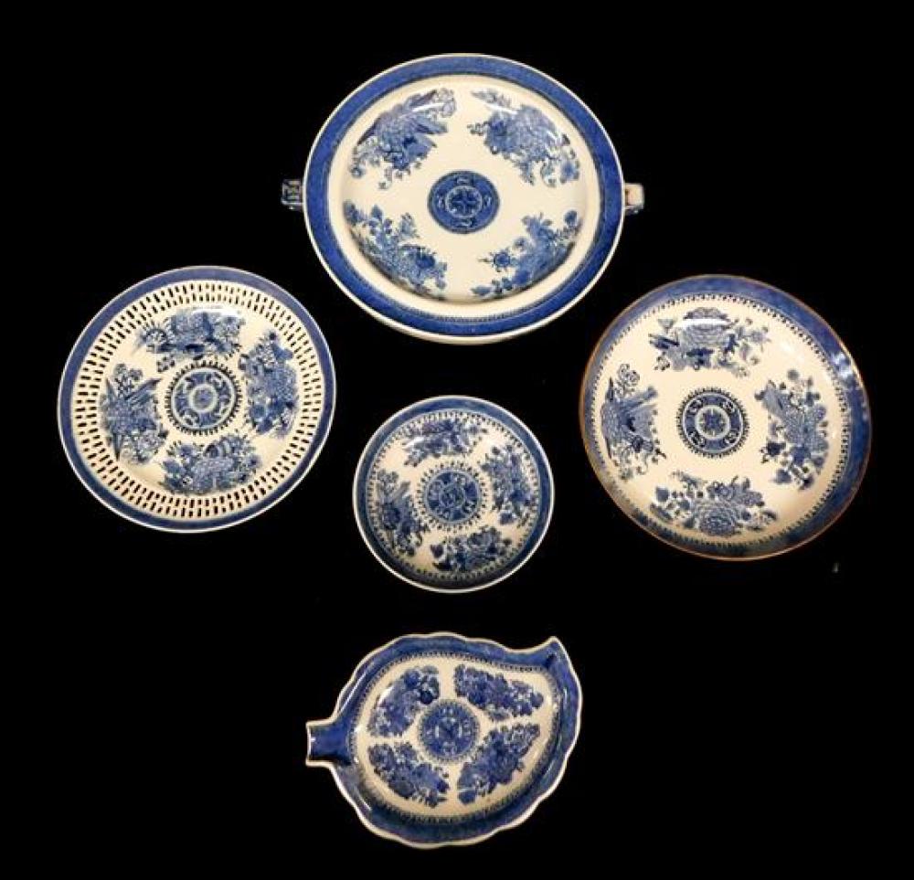 Appraisal: ASIAN Chinese Export porcelain th C blue Fitzhugh pattern five