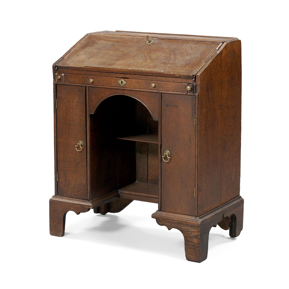 Appraisal: ENGLISH COUNTRY CHIPPENDALE OAK KNEEHOLE DESK The rectangular hinged lid