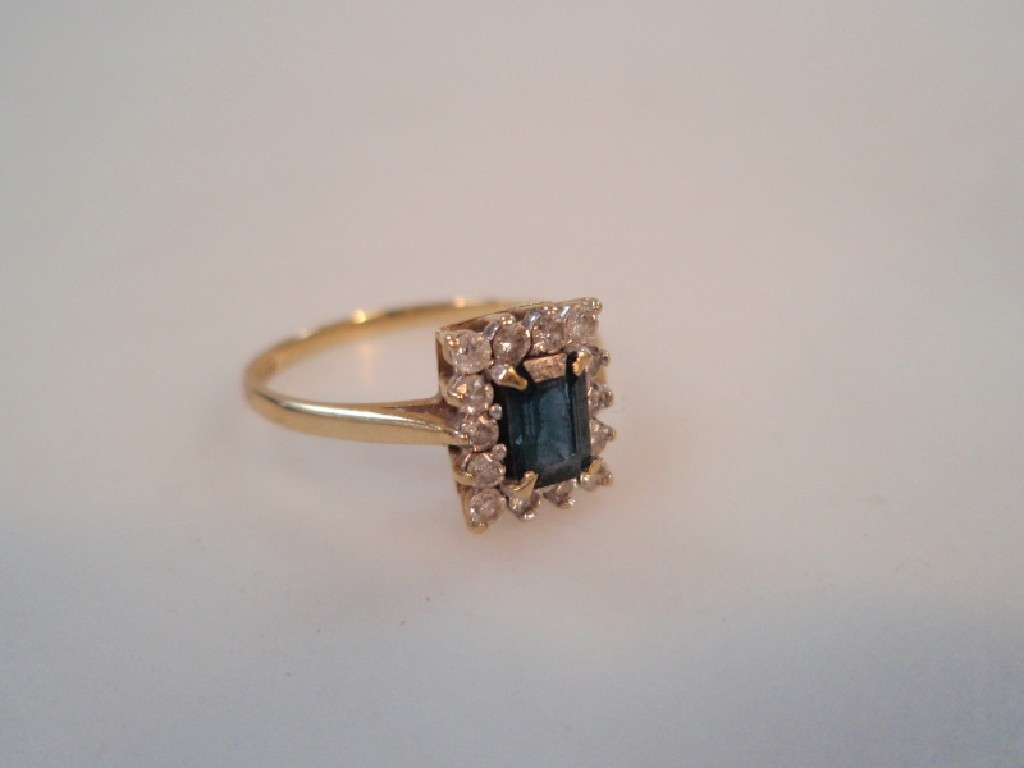 Appraisal: An ct gold dress ring with claw set diamonds surrounding