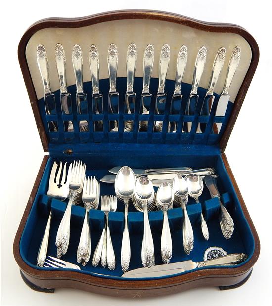 Appraisal: STERLING SILVER Flatware service International Prelude pattern one hundred six