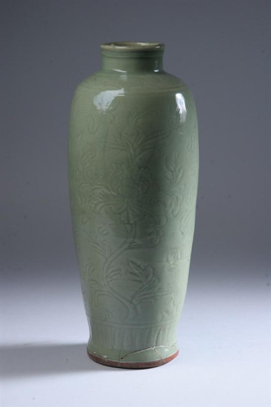 Appraisal: CHINESE CELADON PORCELAIN VASE Ming Dynasty Incised foliate decoration -