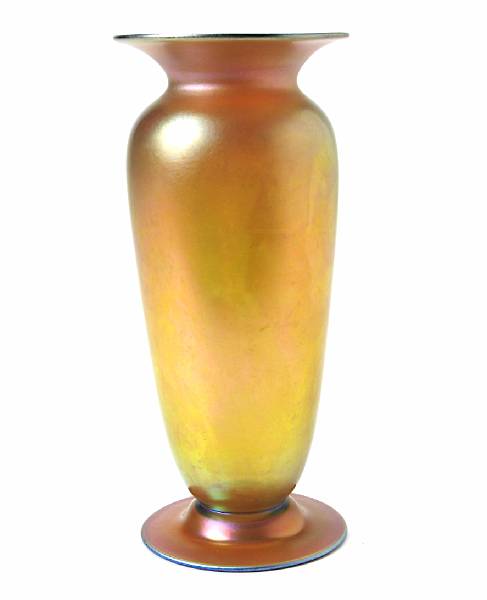 Appraisal: A Steuben gold Aurene glass footed vase early th century