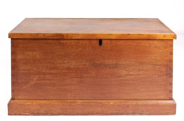 Appraisal: An American pine six board blanket chest height in width