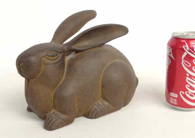 Appraisal: Cast iron rabbit doorstop