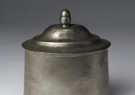 Appraisal: OVAL PEWTER COVERED TOBACCO BOX M DERSON Height inches length