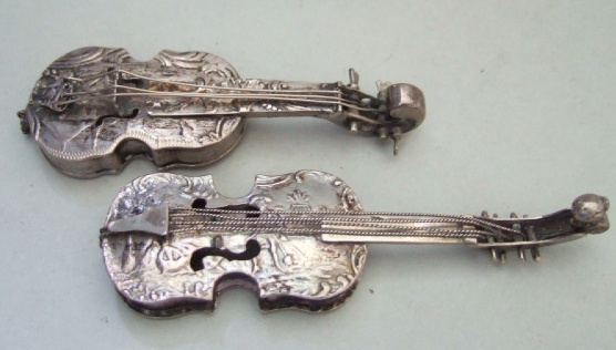 Appraisal: A Dutch model of a guitar decorated with figures within