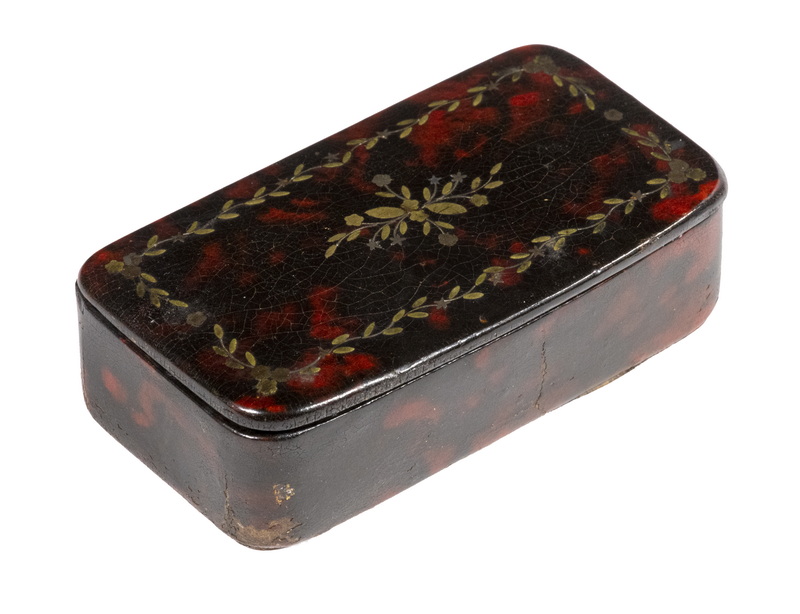 Appraisal: SNUFF BOX WITH MOUNT VERNON CONNECTION th c English Papier