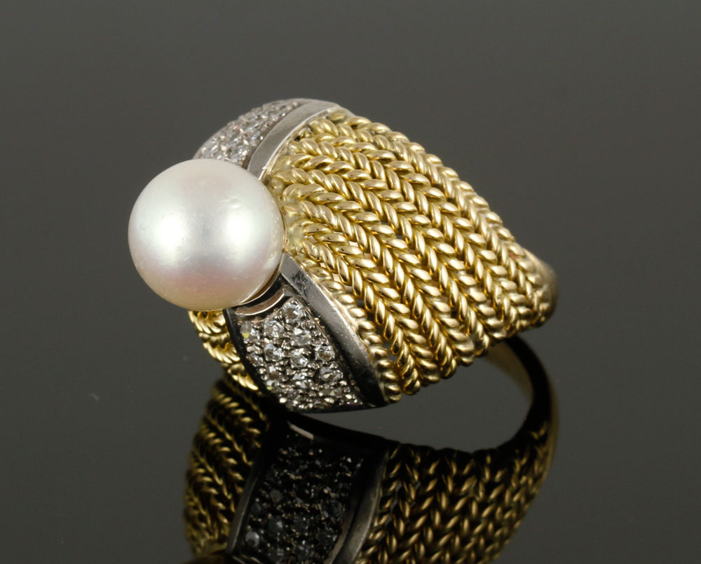 Appraisal: - Ladies' Gold Diamond and Pearl Ring Ladies' gold ring