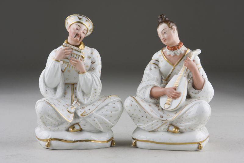 Appraisal: Pair of Chinese Nodders ca porcelain with fine gilt and