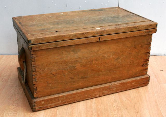 Appraisal: A mid- th century pine trunk with rope handles cms