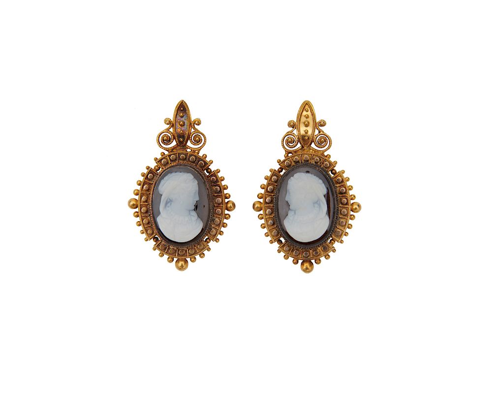 Appraisal: K Gold and Carved Cameo Pendant Earrings K Gold and