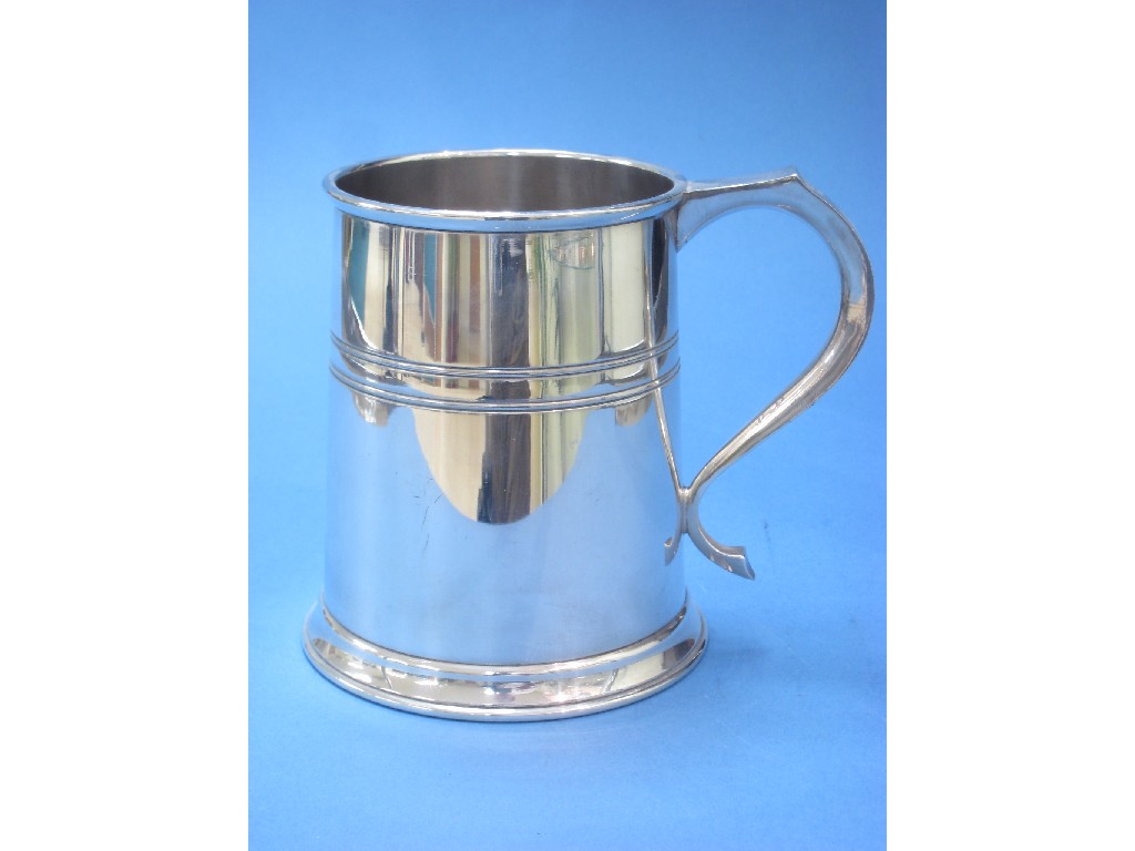 Appraisal: A modern silver Pint Mug Birmingham