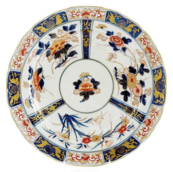 Appraisal: Japanese Imari porcelain charger th century scalloped rim with alternating