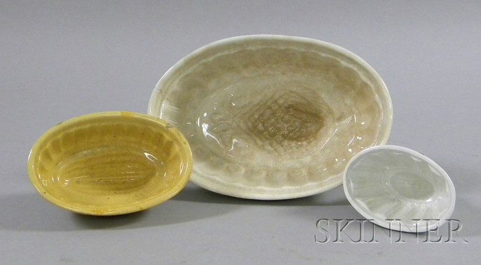 Appraisal: Three Ceramic Molds two white and one yellow the largest