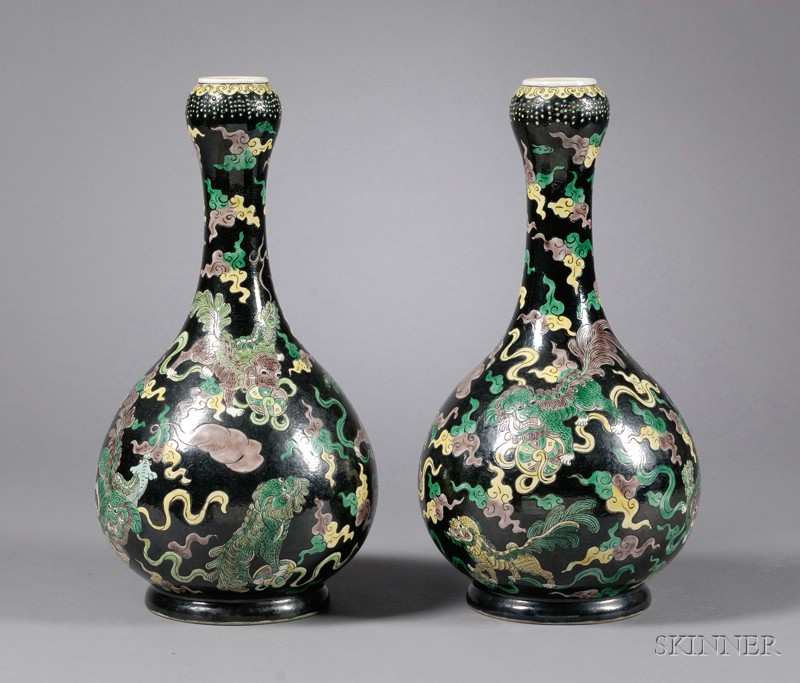 Appraisal: Pair of Bottle Vases China th century famille verte design