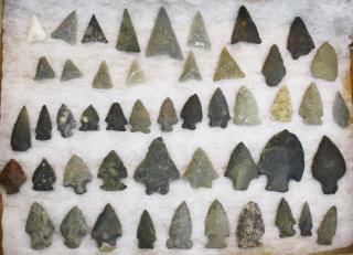 Appraisal: Vermont pre-historic lithic arrowheads points incl Levanna Jack's Reef Brewerton