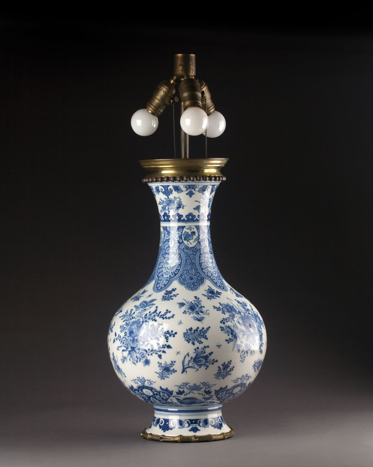 Appraisal: CHINESE PORCELAIN BLUE AND WHITE VASE Of baluster form painted