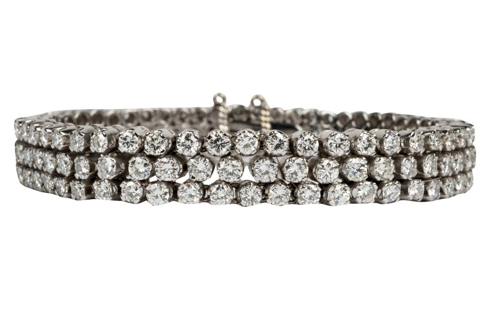 Appraisal: PLATINUM DIAMOND BRACELETcontaining full cut diamonds G-H VS weighing approximately