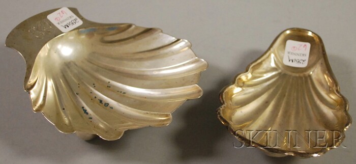 Appraisal: Two Sterling Silver Shell-form Dishes one Tiffany Co one Ford