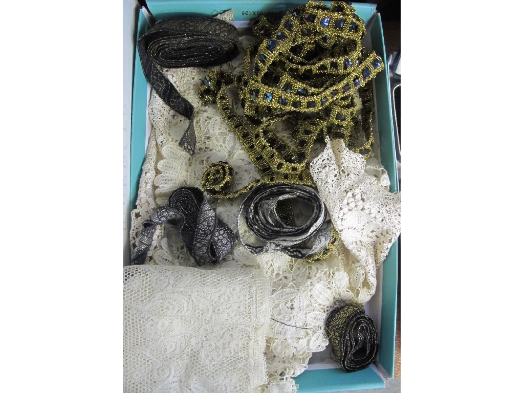 Appraisal: Box of lace and crochet work and costume trim