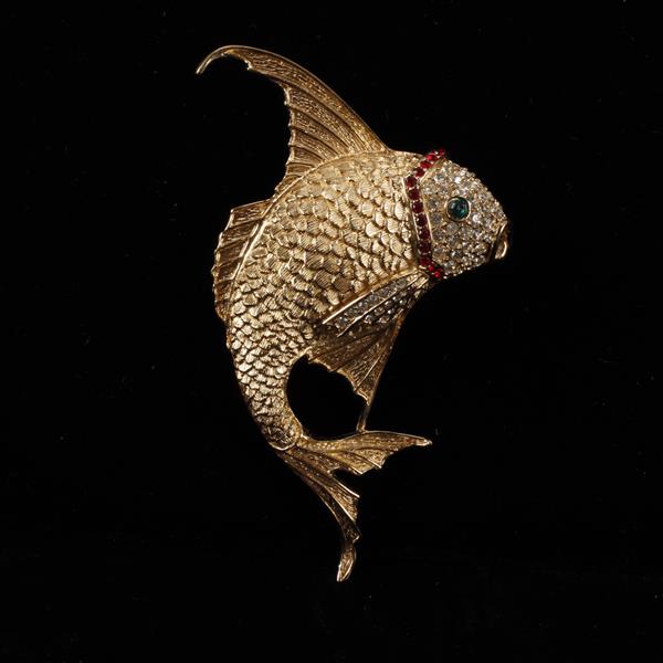 Appraisal: Ciner gold tone pave fish brooch pin H