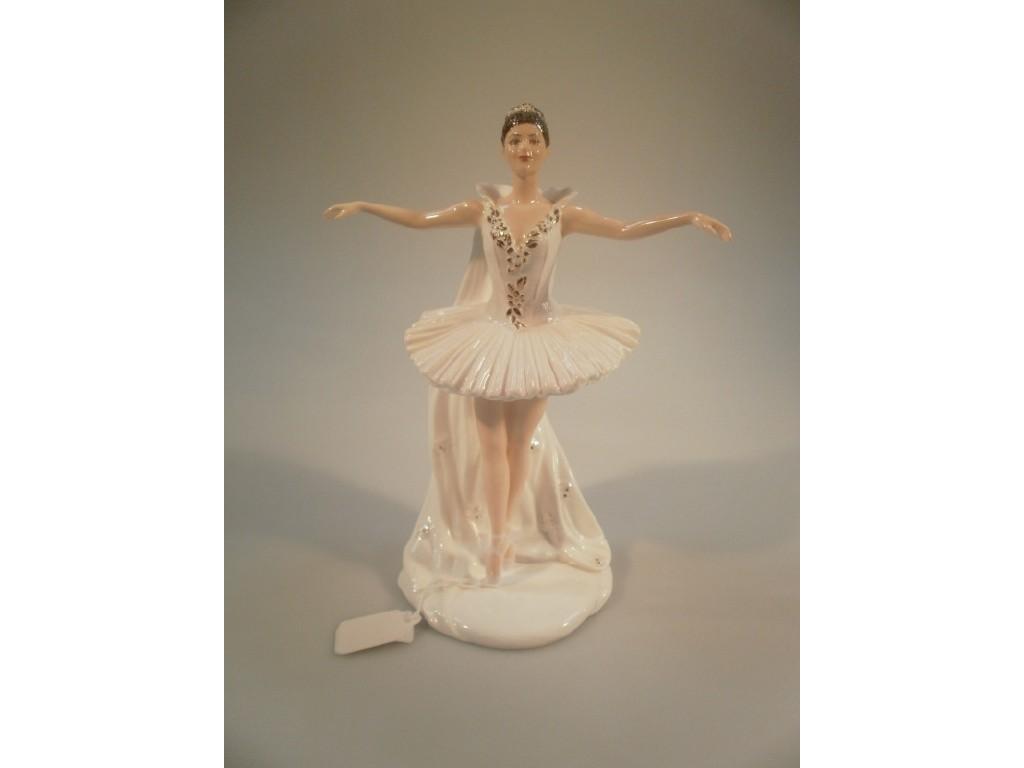 Appraisal: A Coalport limited edition figurine of Dame Margot Fonteyn as