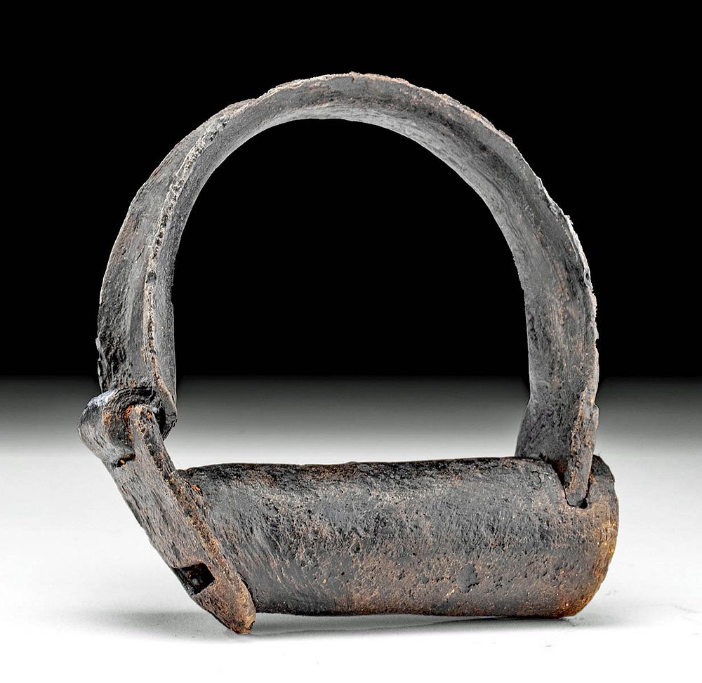 Appraisal: th C American Iron Shackle Cuff North America United States