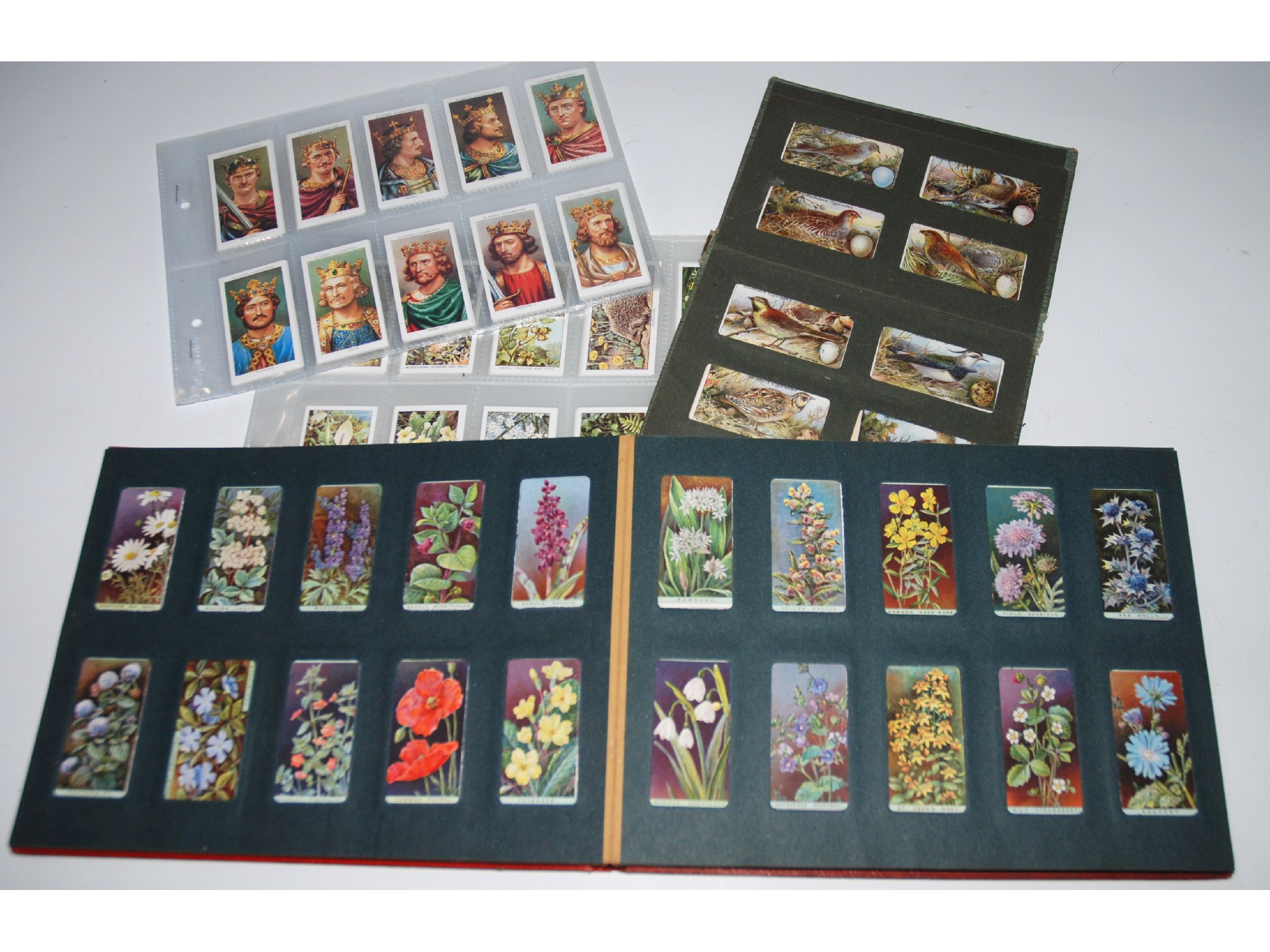 Appraisal: An interesting and large collection of cigarette cards