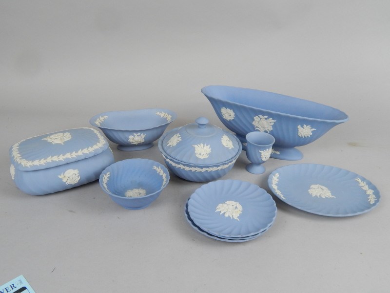 Appraisal: Various items of Wedgwood blue Jasperware to include a shaped