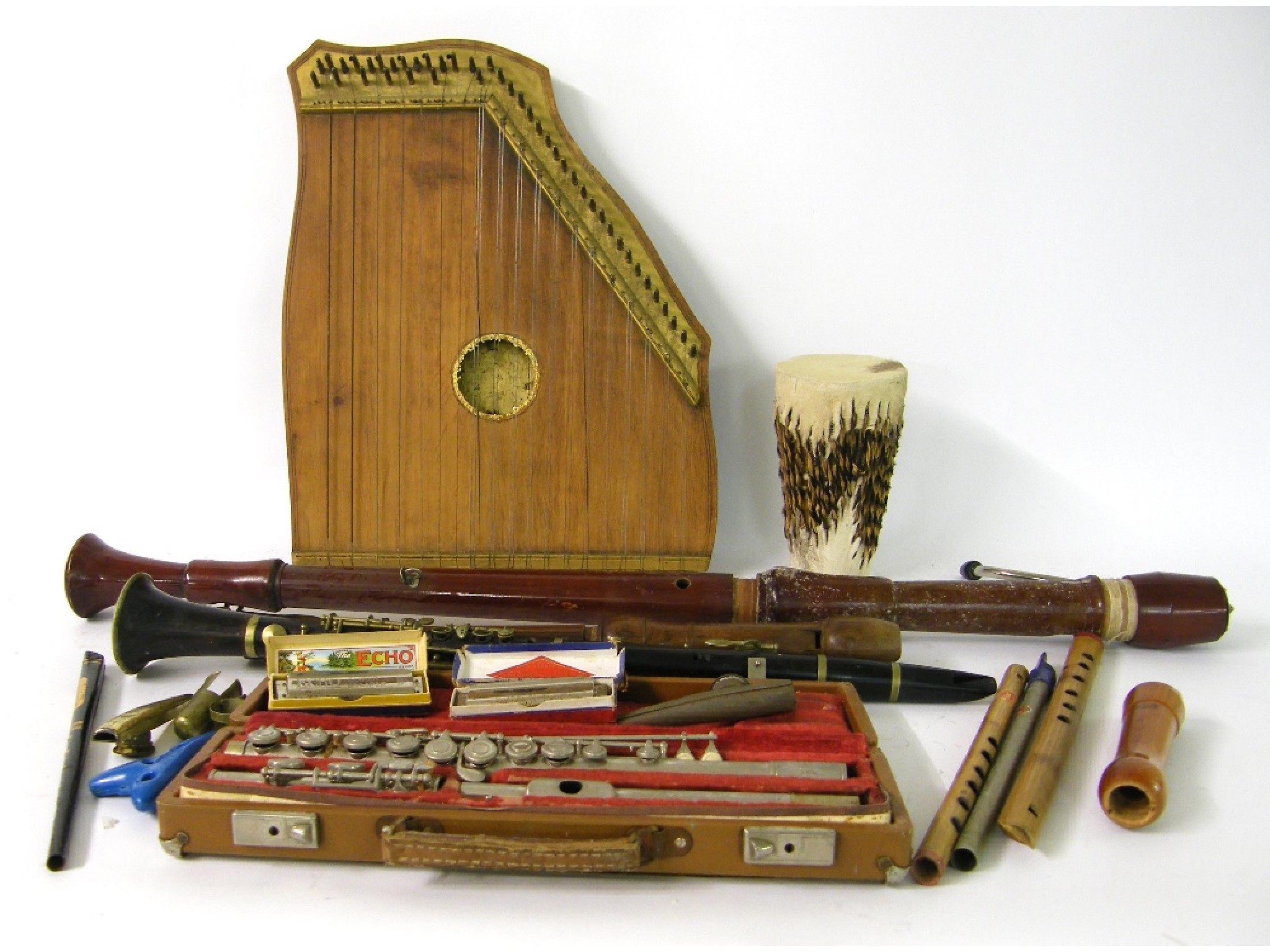 Appraisal: Quantity of various musical instruments and instrument parts to include