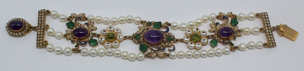 Appraisal: JEWELRY Antique Pearl and Amethyst Bracelet Antique pearl bracelet with