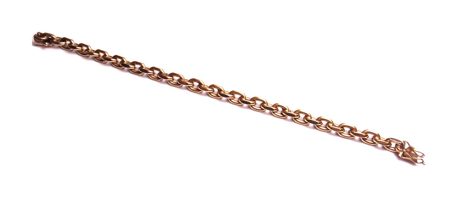 Appraisal: A ct gold faceted oval link bracelet on a snap