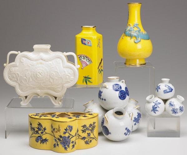 Appraisal: ROYAL WORCESTER Grouping of six of Japanese design th C