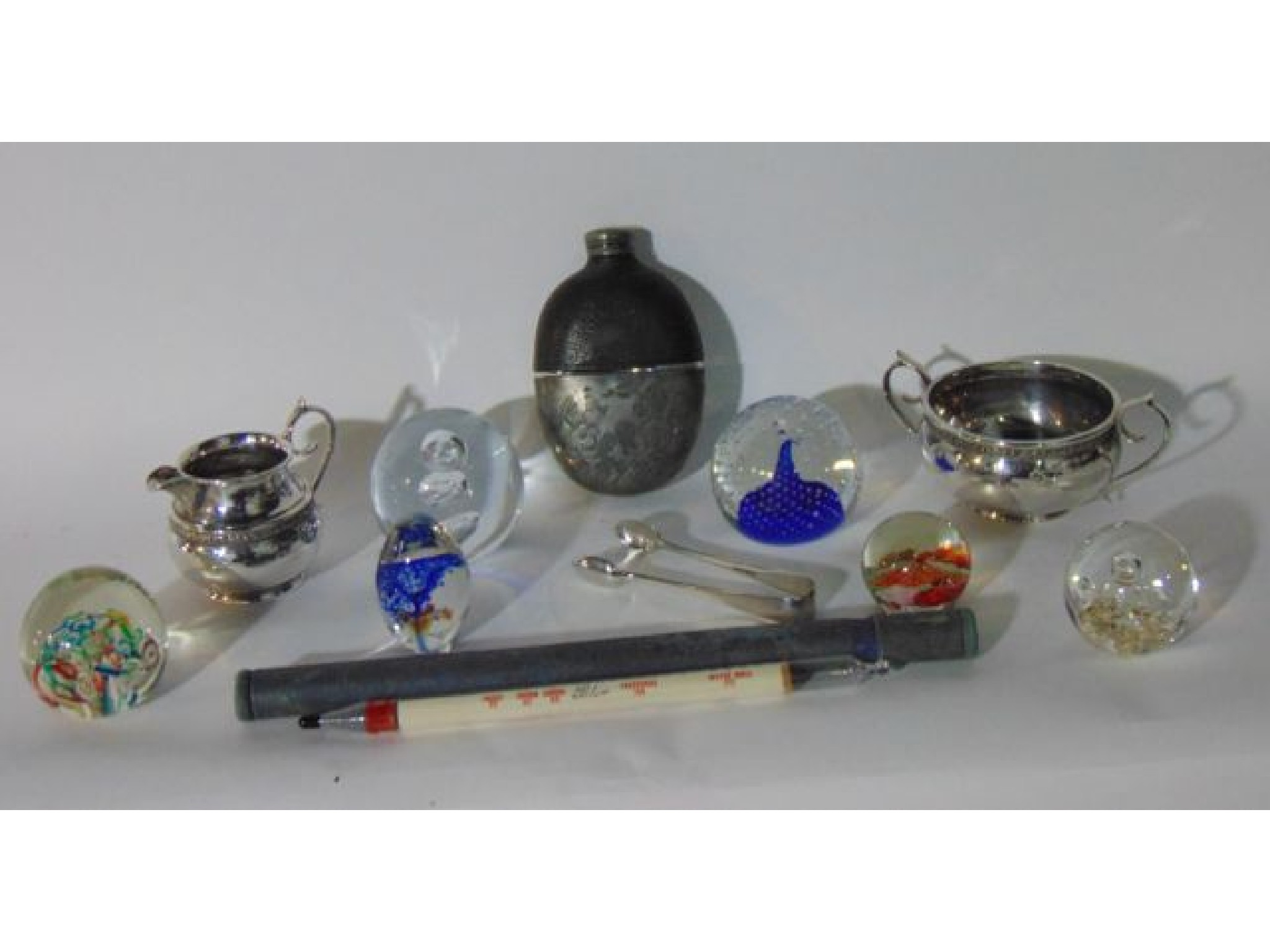 Appraisal: A small miscellaneous collection to include a vintage boxed glass