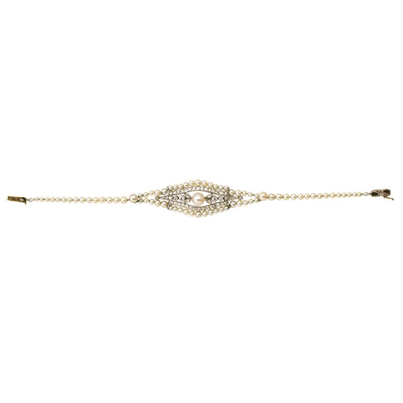 Appraisal: BELLE EPOQUE PEARL DIAMOND GARLAND STYLE BRACELET Diamond platinum central