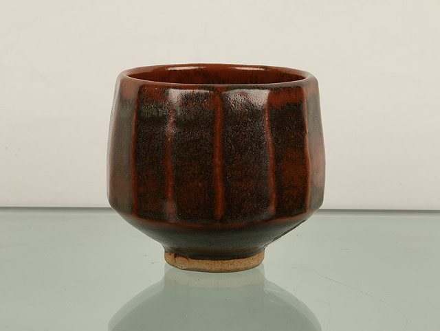 Appraisal: Geoffrey Whiting British - at Avoncroft PotteryBowlof faceted form and