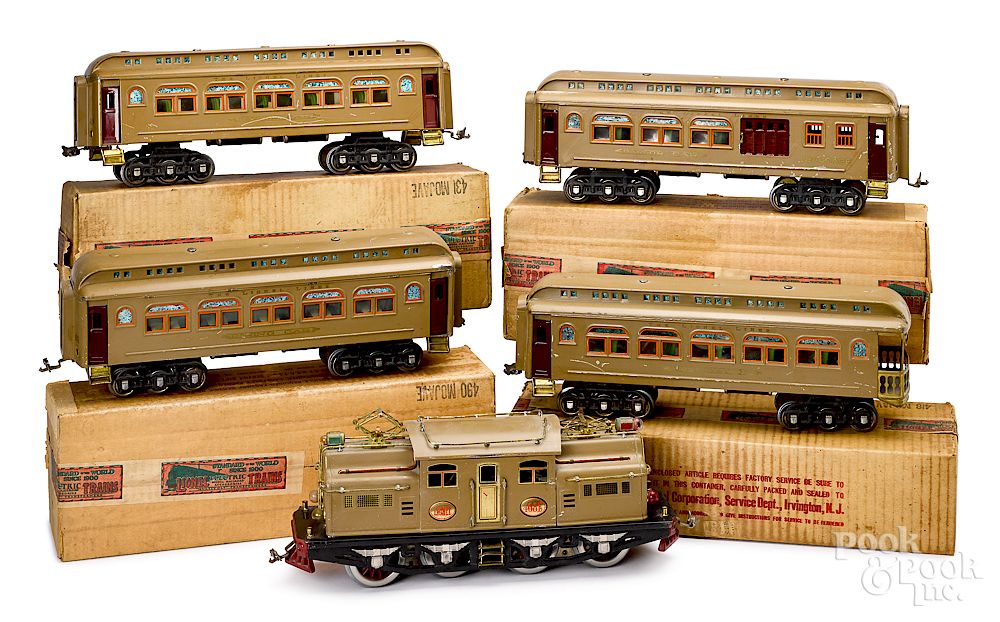 Appraisal: Lionel Mojave five-piece passenger train set Lionel Mojave five-piece passenger