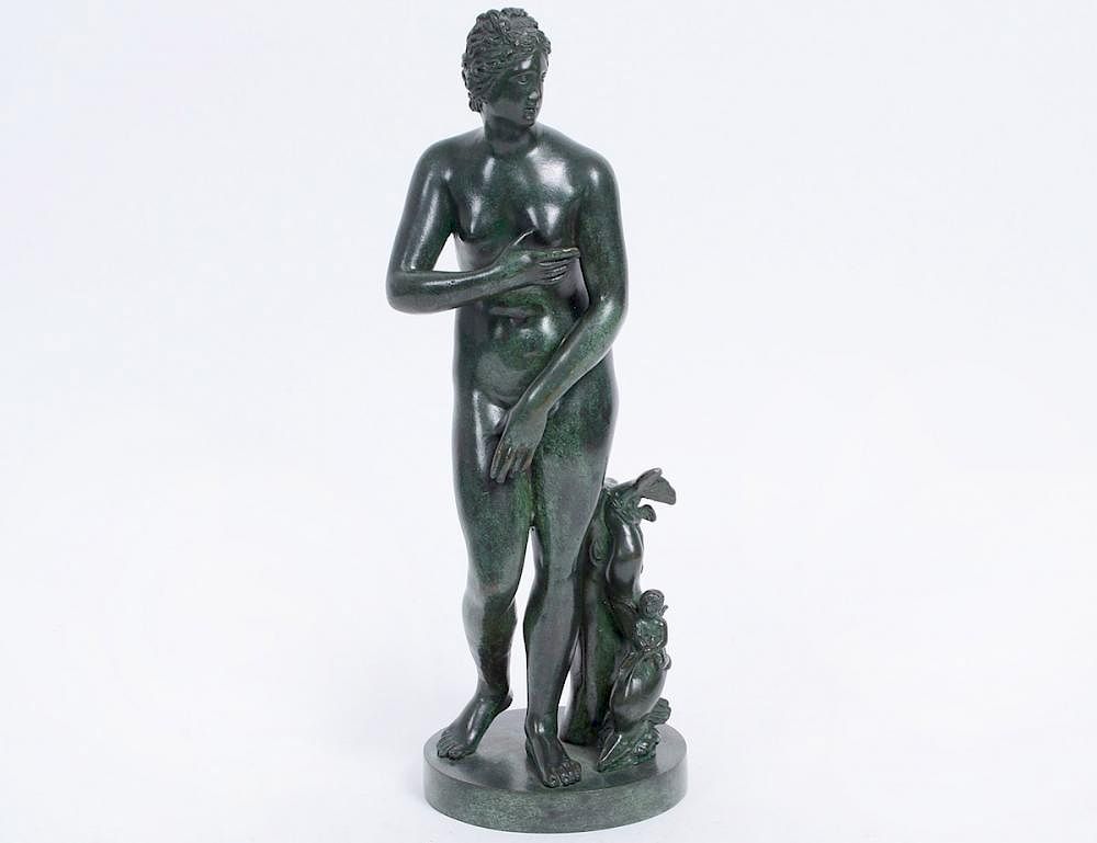 Appraisal: CLASSICAL BRONZE OF A STANDING VENUS th Century Unmarked The