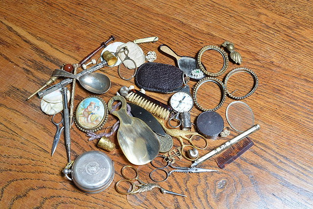 Appraisal: A quantity of miscellaneousincluding a silver pocket watch a Victorian