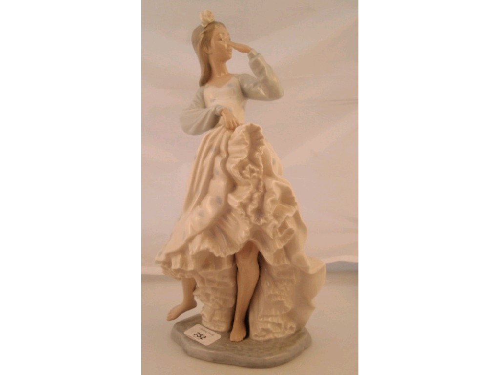 Appraisal: A Nao by Lladro figure of a female flamenco dancer