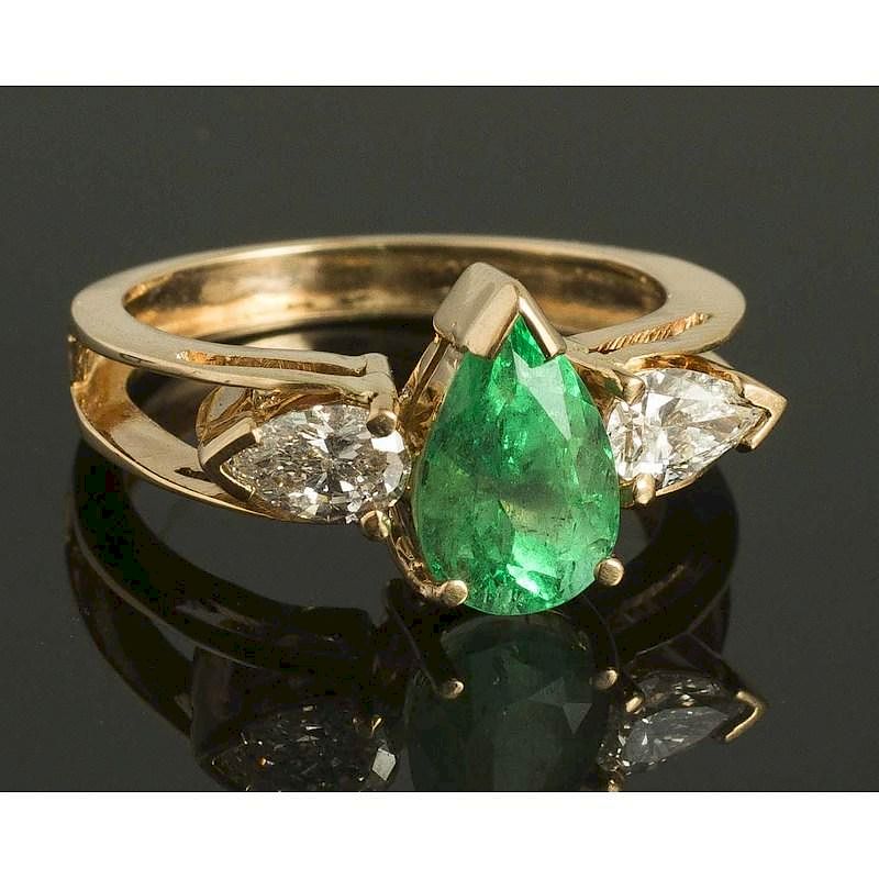 Appraisal: Diamond Emerald k Ring Ladies diamond emerald k gold ring