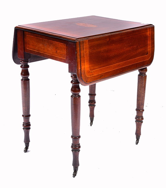 Appraisal: A TH CENTURY MAHOGANY DROP LEAF PEMBROKE TABLE with satinwood