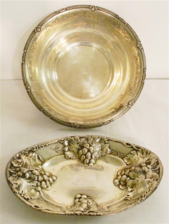 Appraisal: STERLING Gorham silver bowl A nouveau floral rim '' diameter