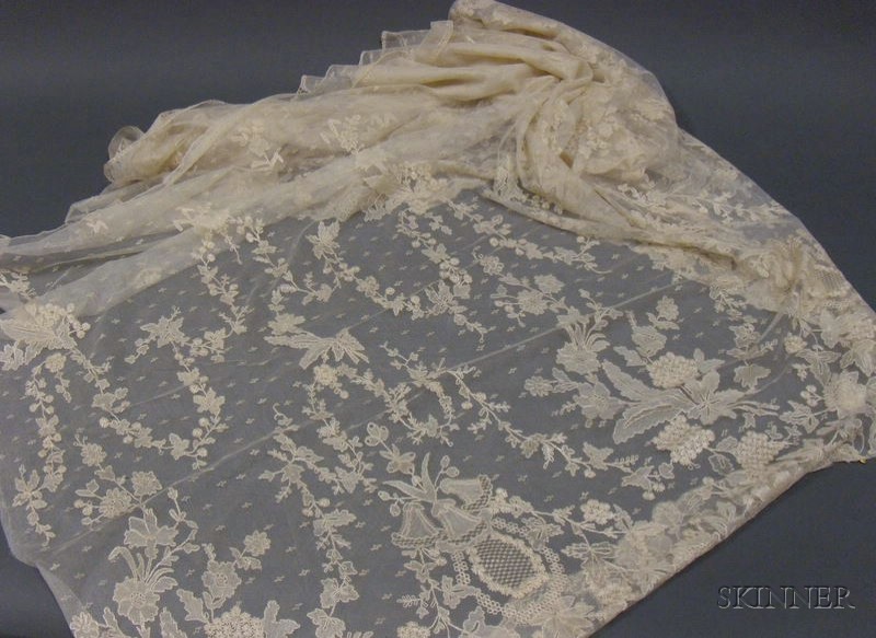 Appraisal: Silk Blonde Lace Shawl France th th century overall floral