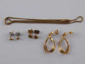 Appraisal: A mixed lot comprising a yellow metal tests carat gold