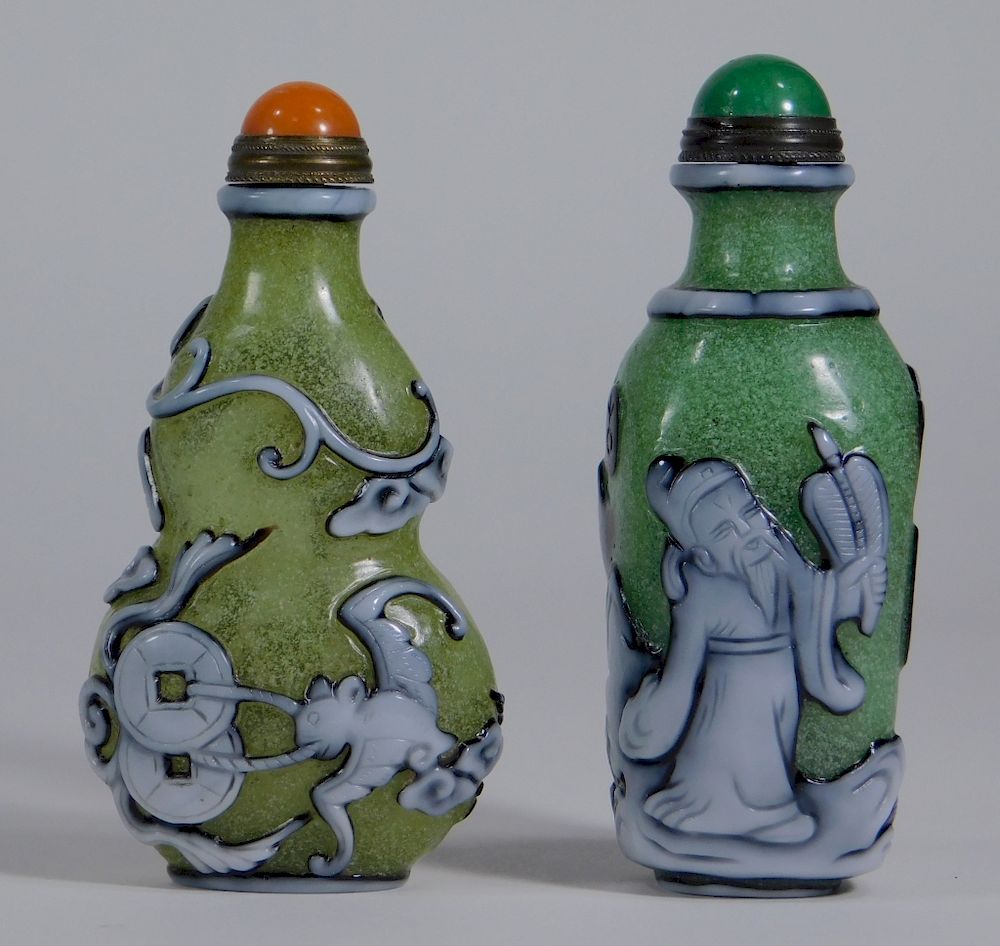 Appraisal: PC Chinese Snowflake Peking Glass Snuff Bottles China th Century