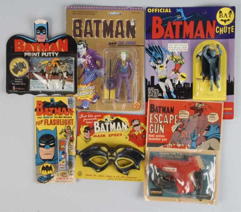 Appraisal: Lot of Batman Items Description Includes print putty bat chute