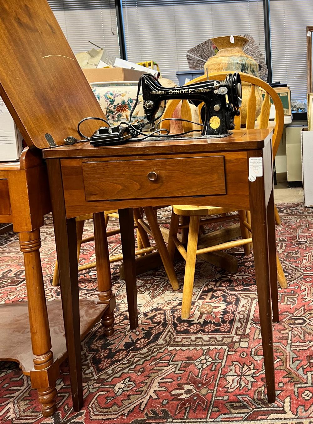 Appraisal: SINGER MAHOGANY CONSOLE SEWING MACHINESinger Mahogany Console Sewing Machine