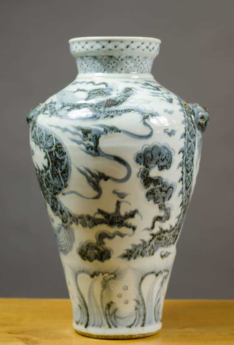 Appraisal: CHINESE MING STYLE PORCELAIN VASE meiping form with flared mouth