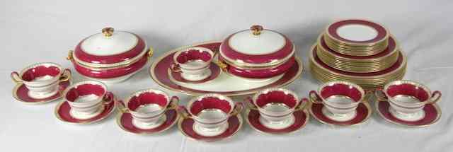 Appraisal: A th Century Wedgwood part dinner service comprising meat dish